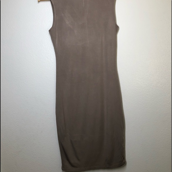 Blanc Brown Dress - Picture 3 of 7